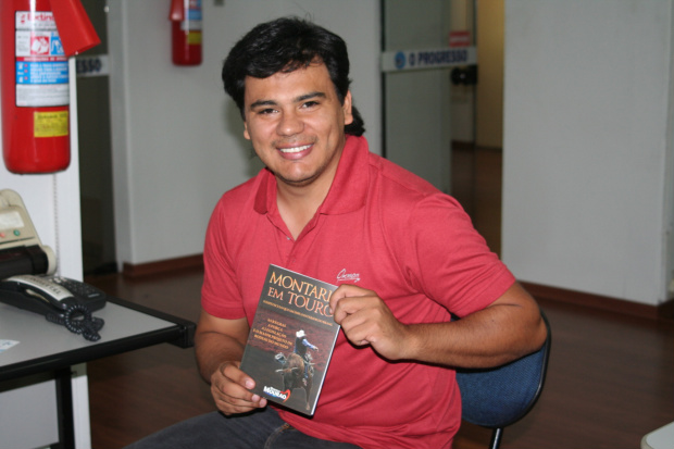 Marcelo Mourão lança livro hoje