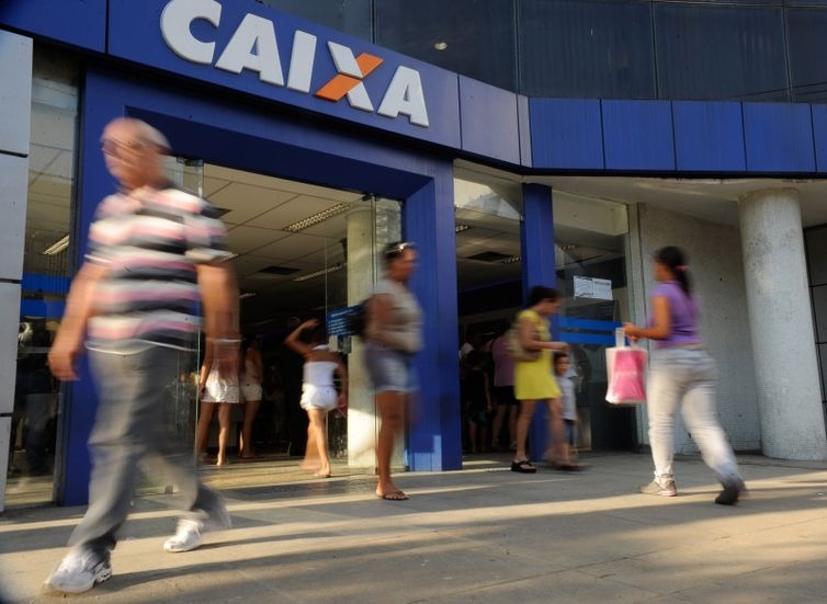 Objetivo é vender ativos que não fazem parte da atividade principal da Caixa - Tânia Rêgo/Arquivo/Agência Brasil