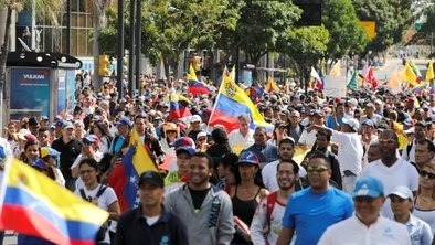 Venezuela: interferência internacional e posicionamentos dos militares