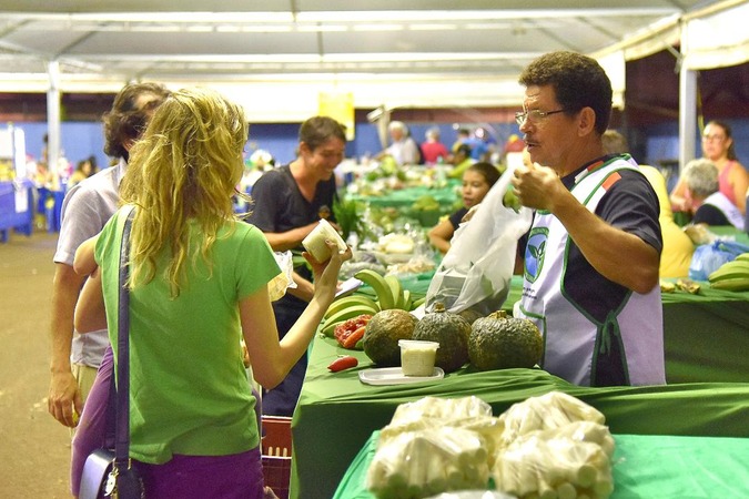 No país, há 740 feiras que comercializam produtos orgânicos como é caso de Dourados (foto)foto - Marcos Ribeiro