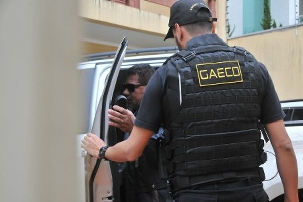 Mais 8 policiais são presos por suspeita de corrupção e contrabando em MS