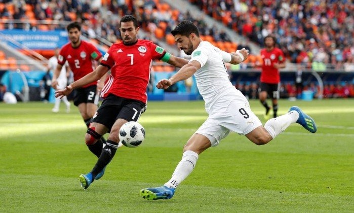 Uruguai vence Egito por 1 a 0 no segundo dia de Copa