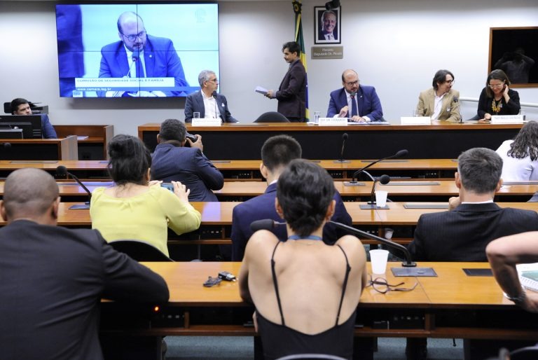 Cleia Viana/Câmara dos Deputados / Audiência pública debateu contaminação da água e aumento dos casos de microcefalia