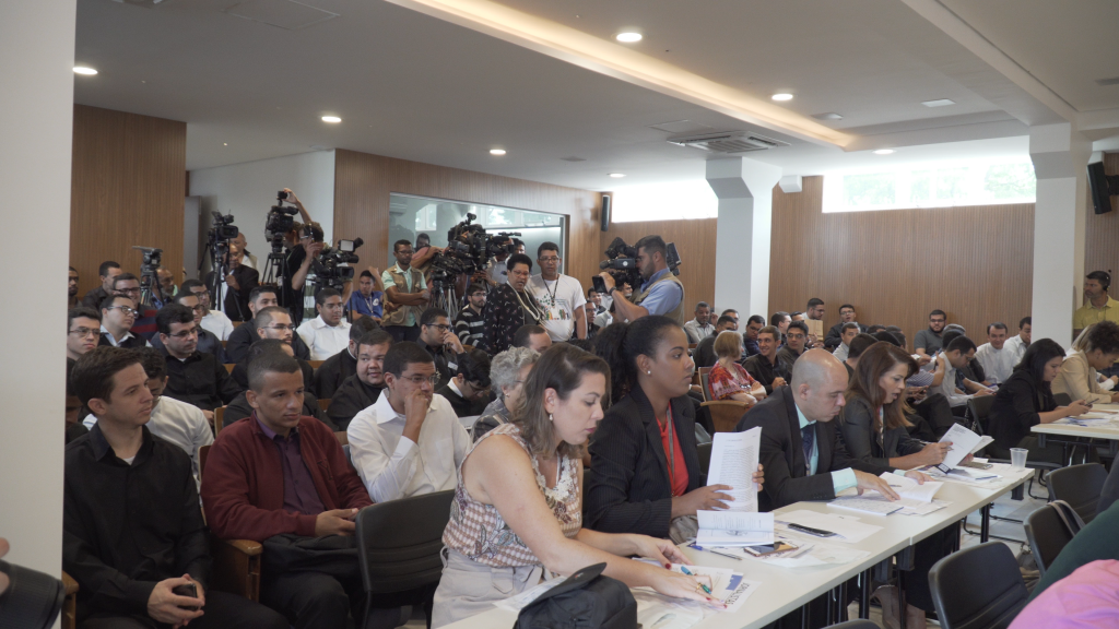 Participantes e jornalistas na abertura da CF 2019. Foto: Assessoria de Imprensa CNBB/Daniel Flores