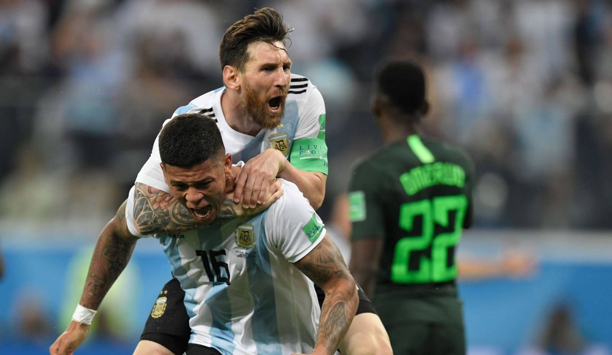 Messi desperta na Copa e conduz Argentina às oitavas
