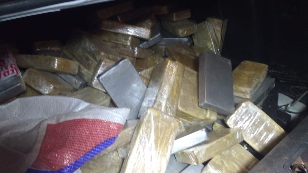 Homem é preso em Dourados transportando droga em carga de açúcar
