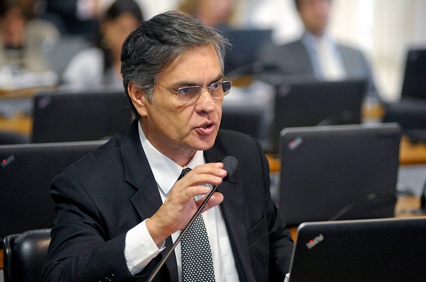 O senador Cássio Cunha Lima é autor do PLS 198/2018, em tramitação na CCJPedro França/Agência Senado