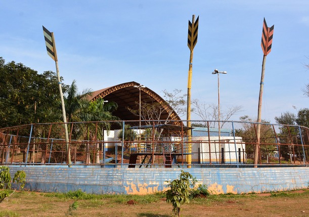 Complexo esportivo está depredado na Reserva Indígena de Dourados - Foto: Hedio Fazan 