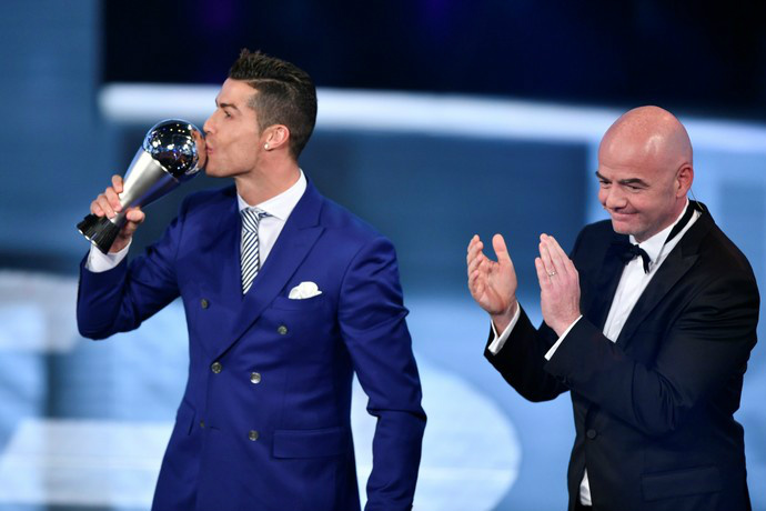 Cristiano Ronaldo é eleito pela quarta vez o melhor do mundo