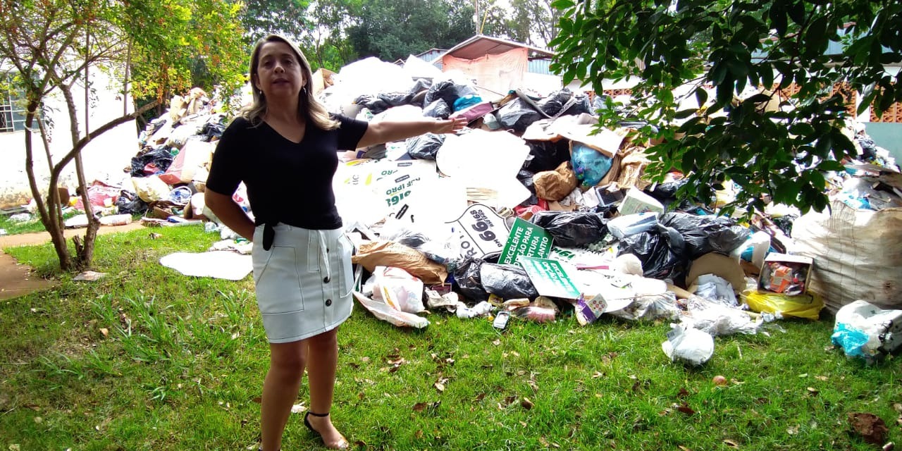 Lia Nogueira denunciou o abandono de materiais recicláveis