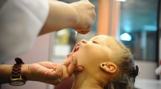 Campanha de vacinação contra a polio e sarampo começa hoje