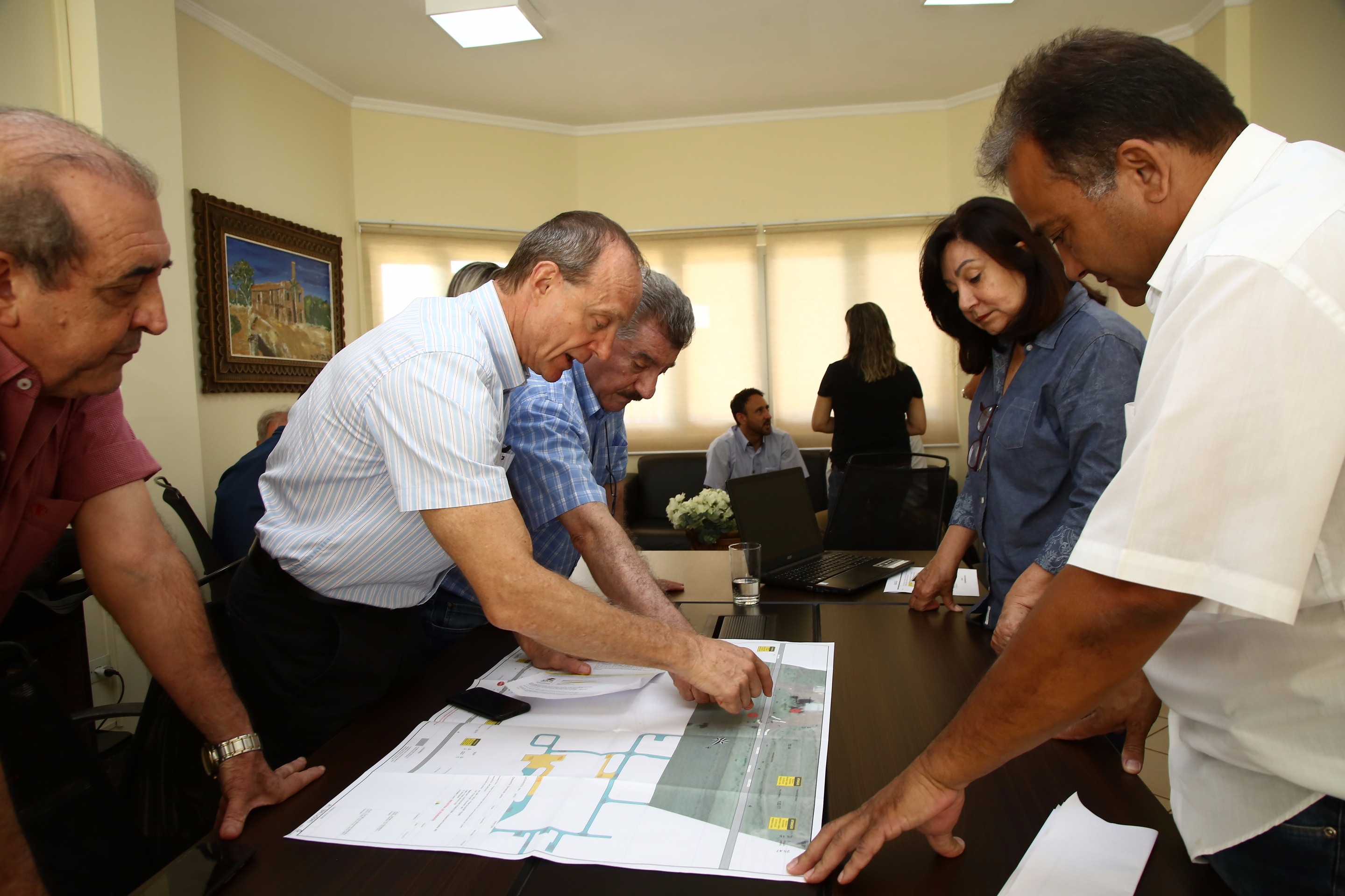 Ao receber visita de representantes da Coamo, a prefeita afirmou apoio a conclusão do projeto de instalação da unidade industrial em Dourados​