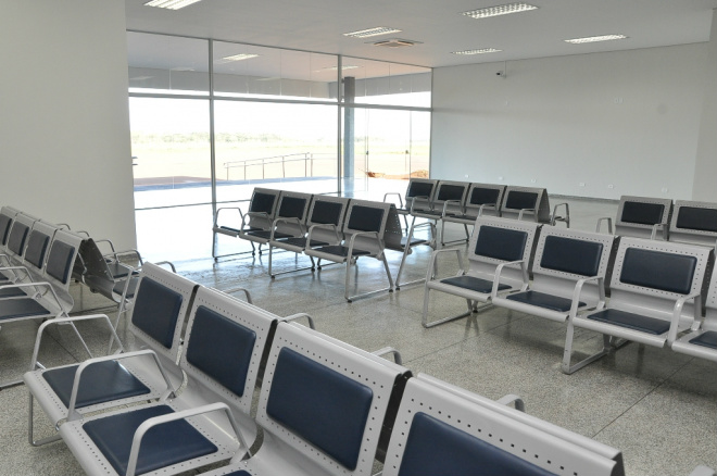 Nova sala de embarque construída pela prefeitura é mais uma etapa da ampliação do aeroporto de Dourados (Foto: A. Frota)