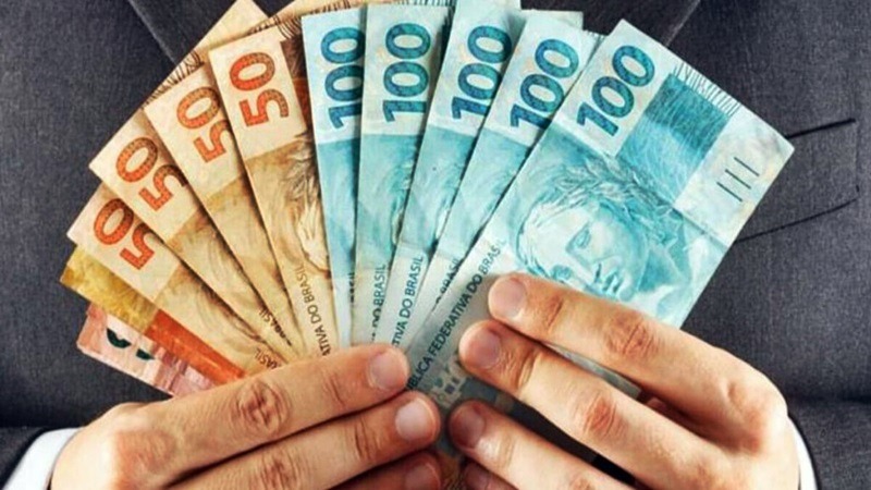 Homem 'faz empréstimo' pelo whats e perde R$ 1470