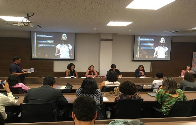 Oficial do UNFPA participou de evento para discutir Agenda 2030. Foto: Divulgação/ONG Gestos