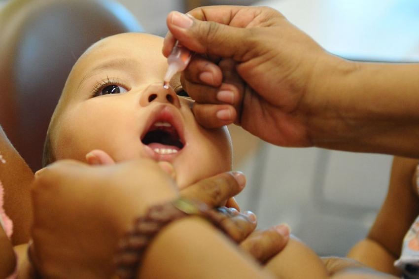 Governo brasileiro prorrogou campanha de vacinação contra a pólio e o sarampo. Foto: Agência Brasil/Tomaz Silva