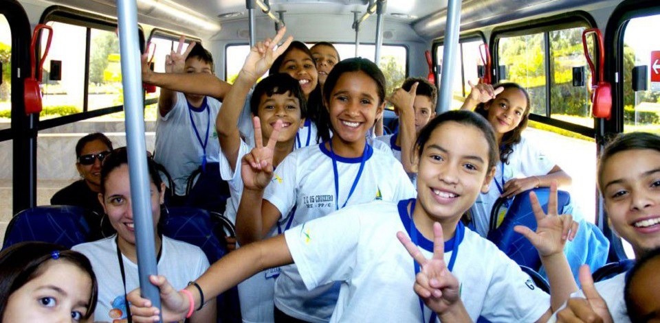 Recursos são liberados em dez parcelas que cobrem os 200 dias do ano letivo da educação básica - Foto: Divulgação/FNDE