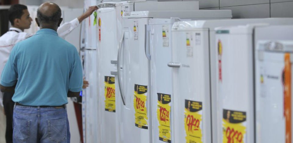 Geladeiras, refrigeradores e aparelhos de ar-condicionado emitem substâncias que agravam efeito estufa - Foto: Fabio Rodrigues Pozzebom/EBC