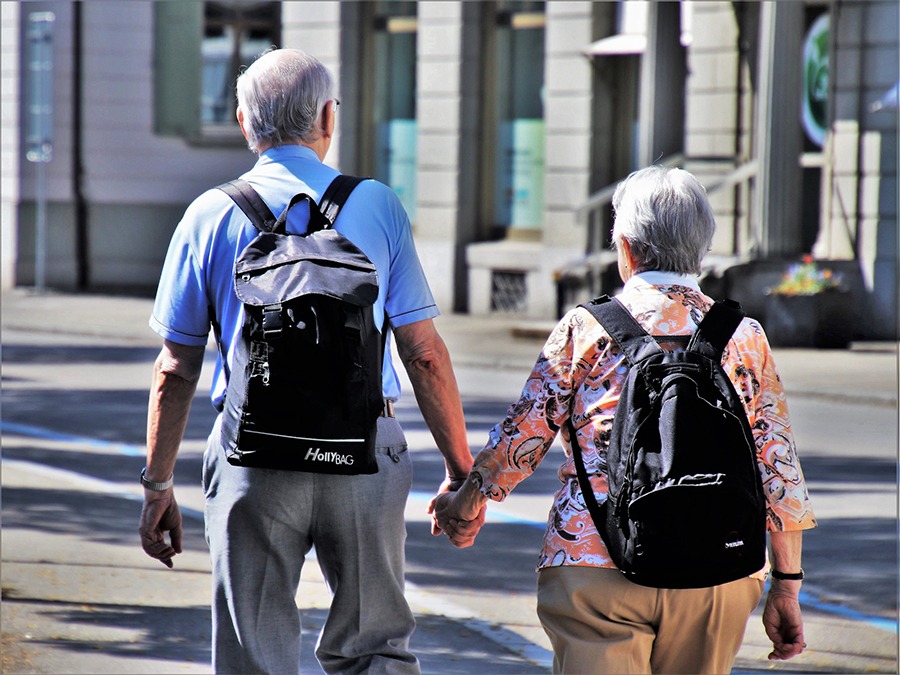 Em 2060, os indivíduos com 60 anos ou mais de idade representarão mais de 25,5% dos brasileiros. Foto: Pixabay.com