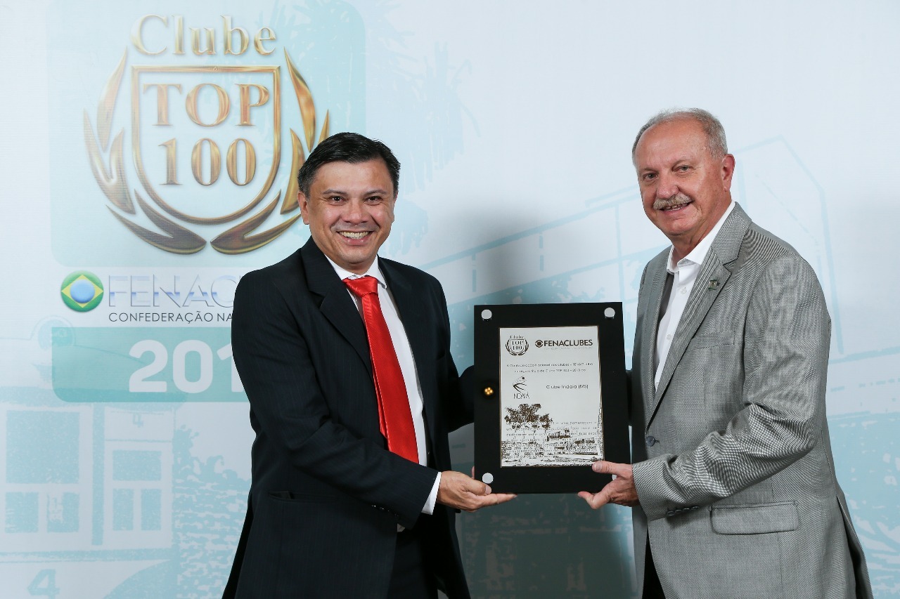 Ângelo Ximenes  durante o recebimento do Prêmio Club Top 100 pela terceira vez, em Campinas (SP)