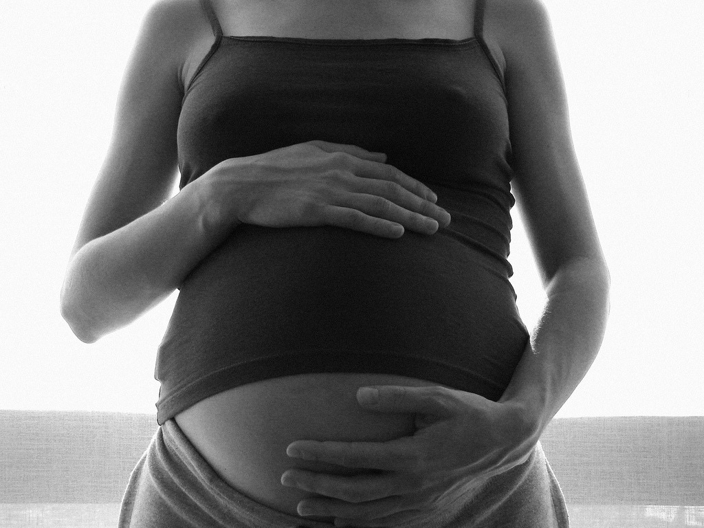 Novo relatório publicado por agências da ONU mostrou que taxa brasileira de gravidez na adolescência está acima da média latino-americana e caribenha. Foto: EBC