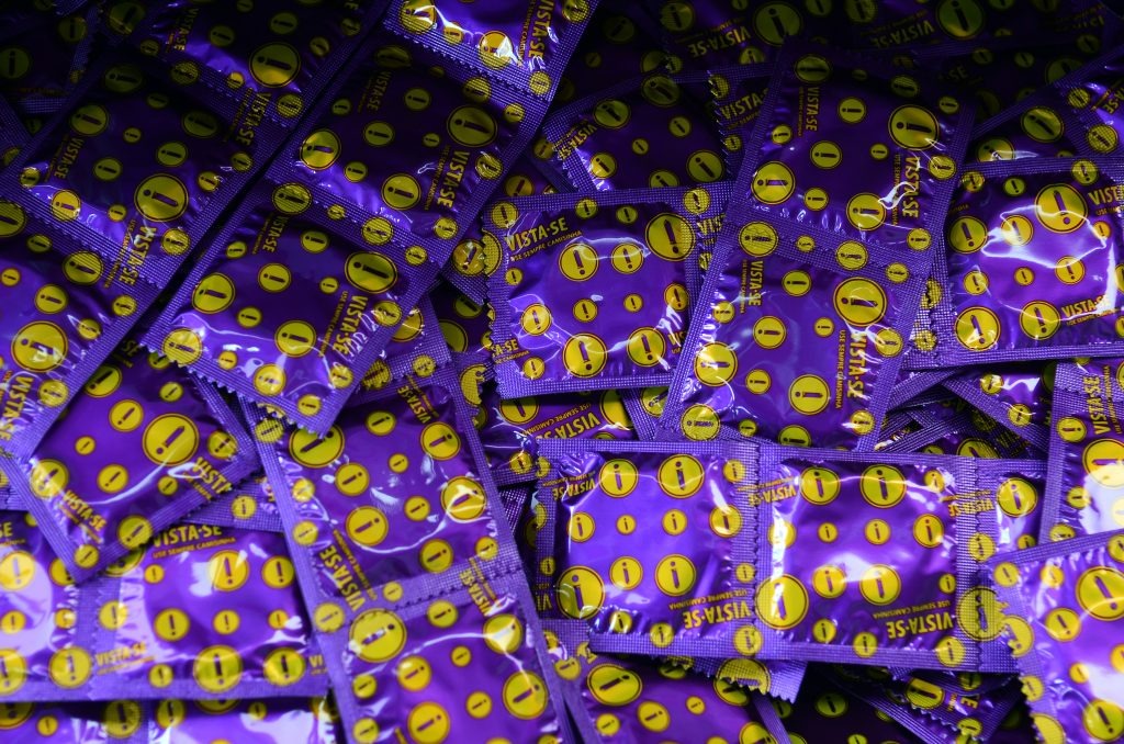 Distribuição de preservativos em São Paulo. Foto: Agência Brasil/Rovena Rosa
