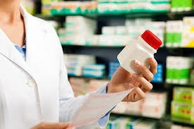 A norma compreende como farmácia clínica a área voltada à ciência e à prática do uso racional de medicamento